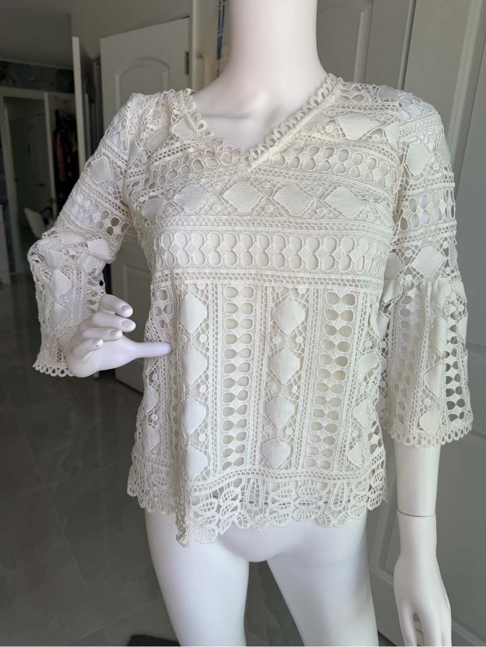 Skies are blue Crochet Lace V-Neck Women's Top